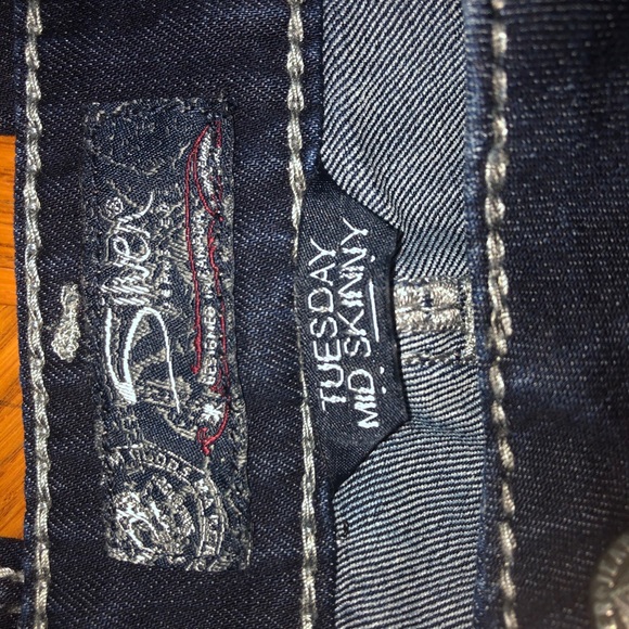 Jeans - Picture 2 of 5